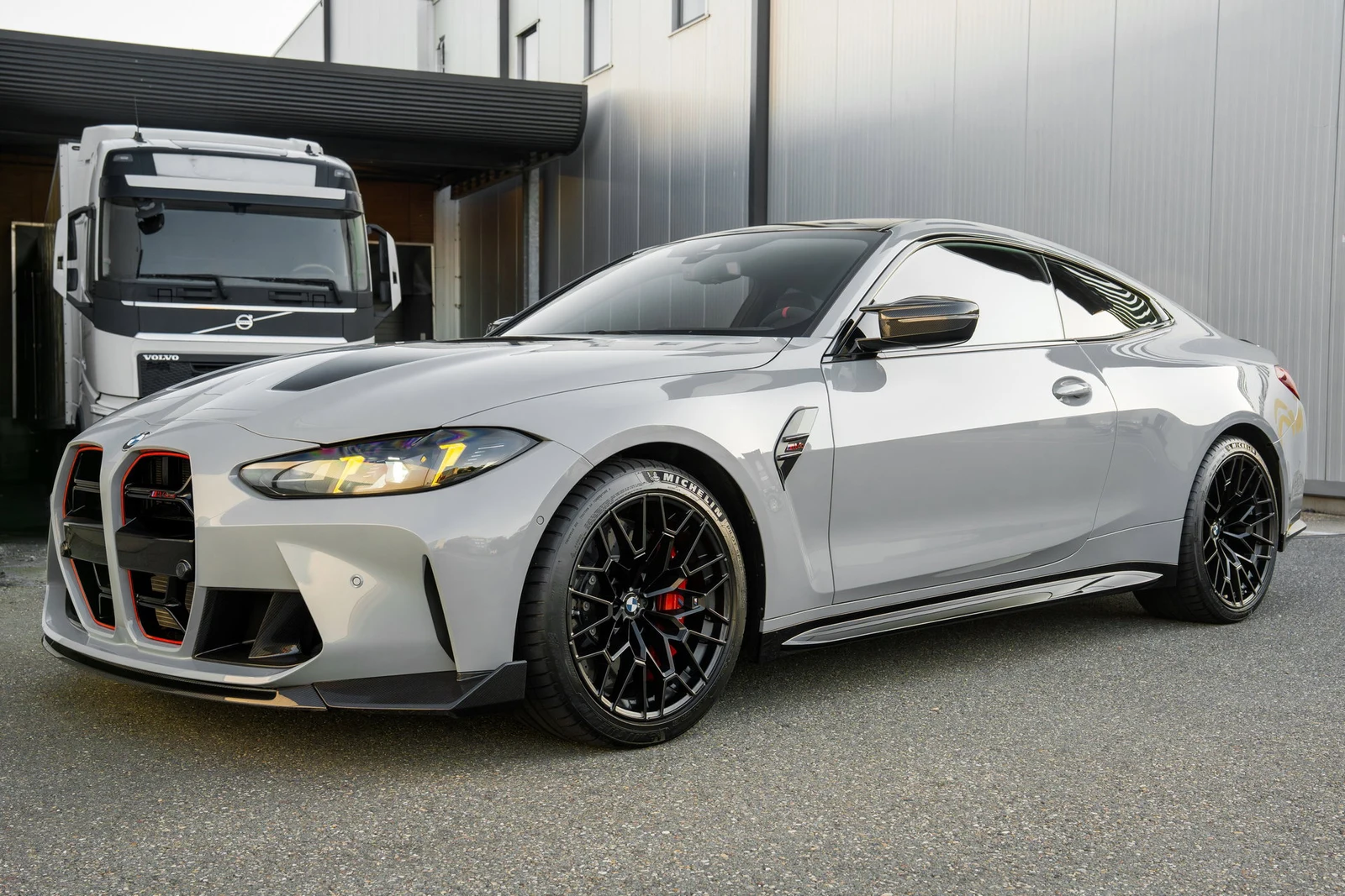 Car offered by Bernards Exclusives, photographed by the seller.