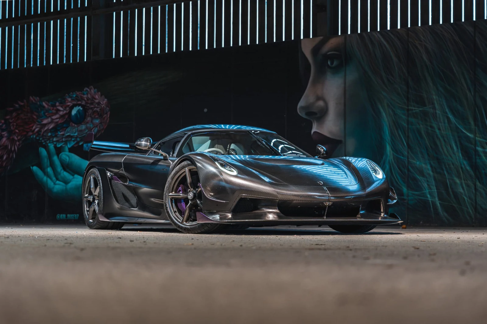 Car from Sasso Automotive inventory, photographed by the seller.