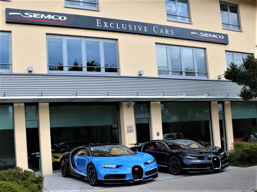 SEMCO Exclusive Cars facade and cars outside the showroom, photographed on the official website.