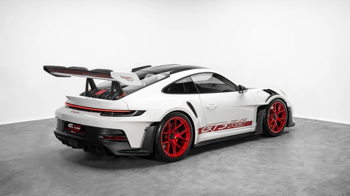 Porsche 911 GT3 RS, 3/10