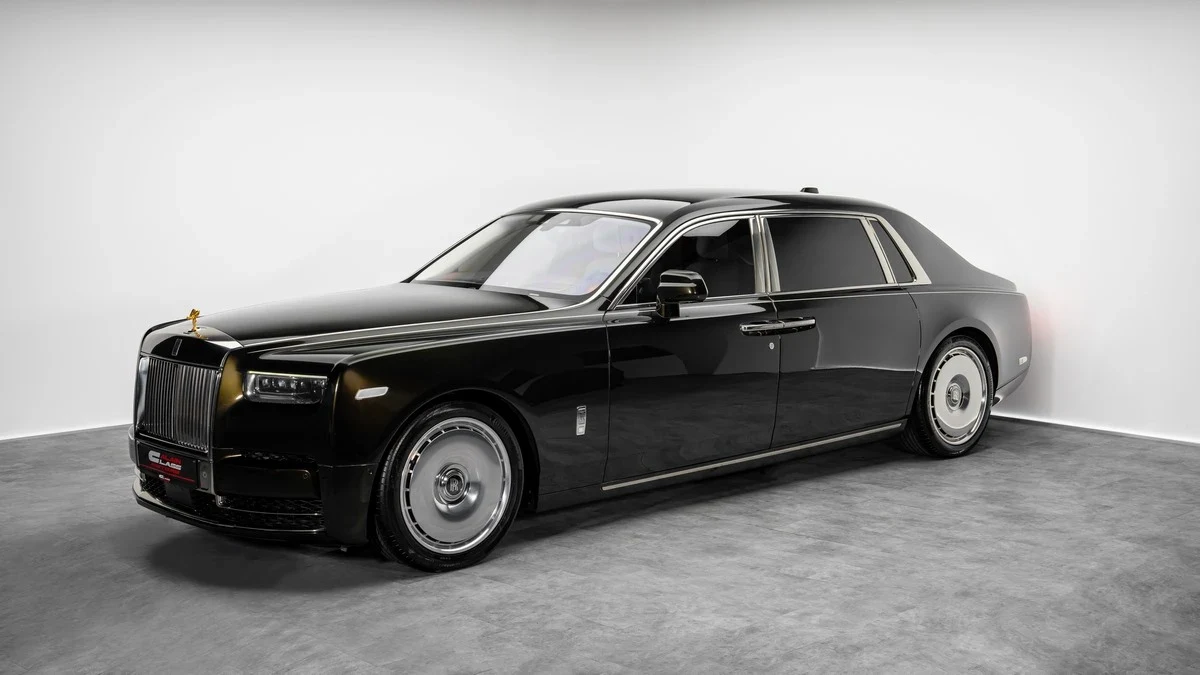 Rolls-Royce Phantom EWB, 6/10