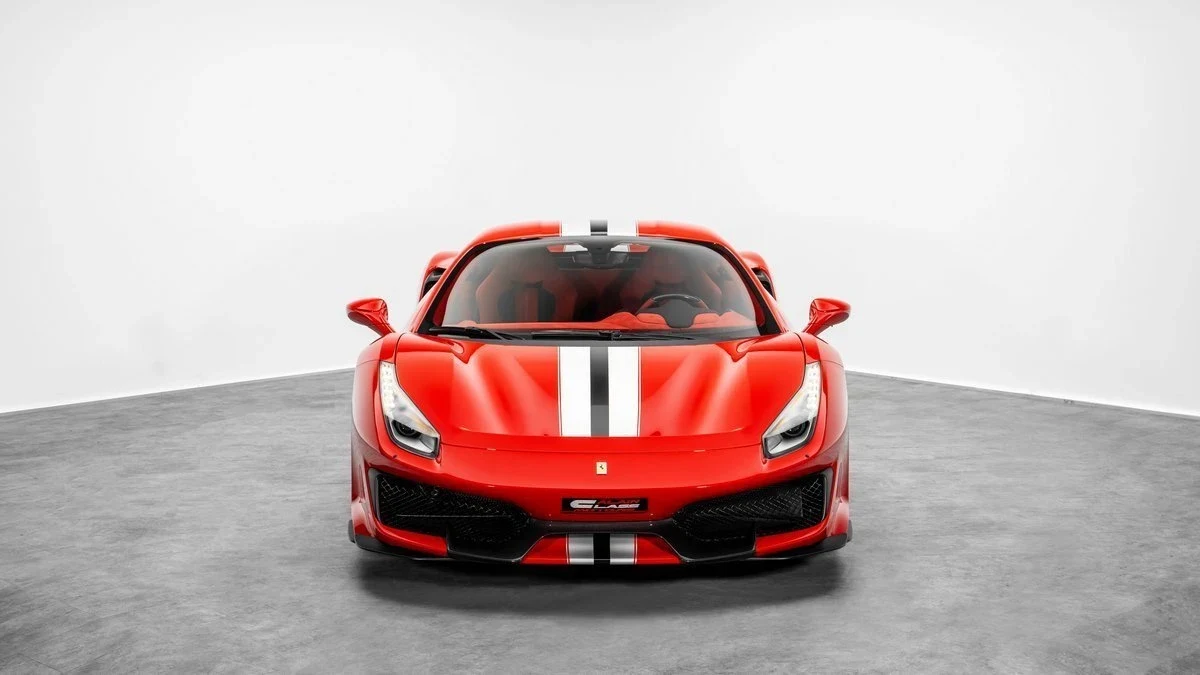 Seller photograph: Ferrari 488 Pista Rosso Corsa