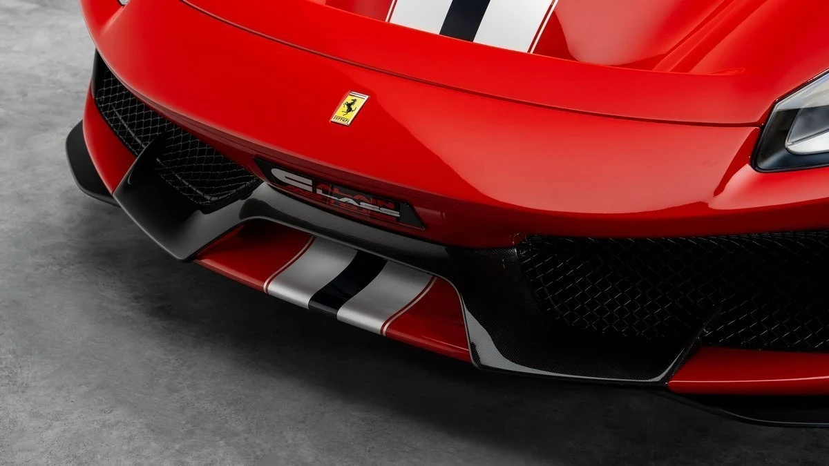Ferrari 488 Pista, 8/10
