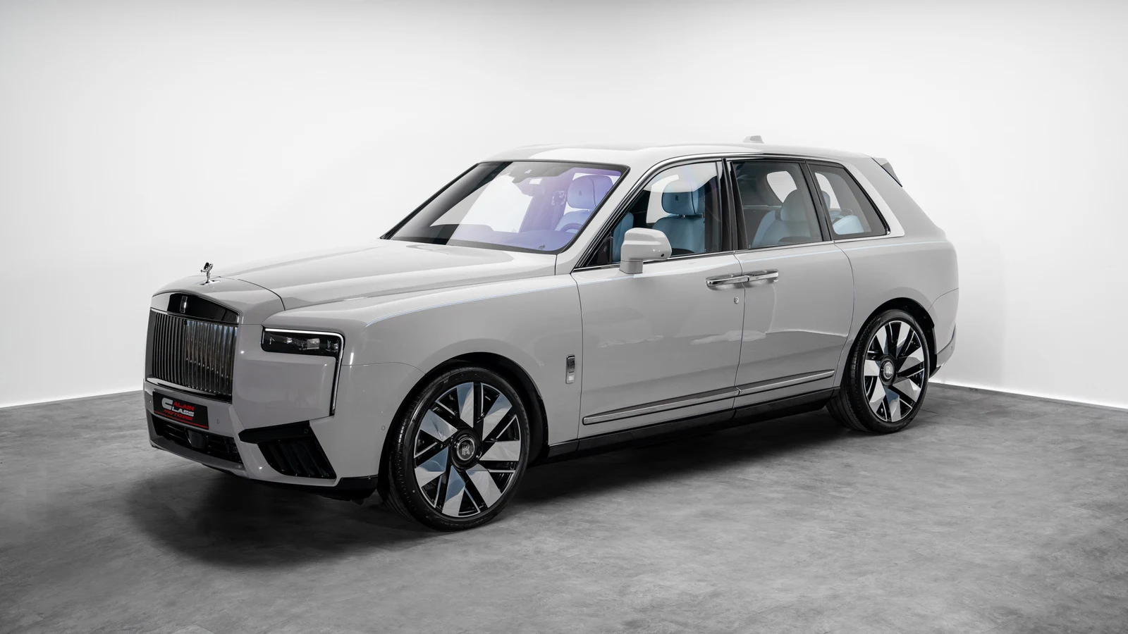 Rolls-Royce Cullinan, 6/10