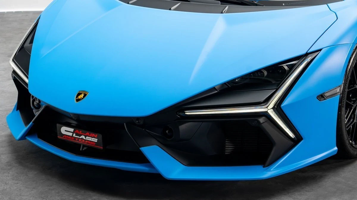 Lamborghini Revuelto, 9/10