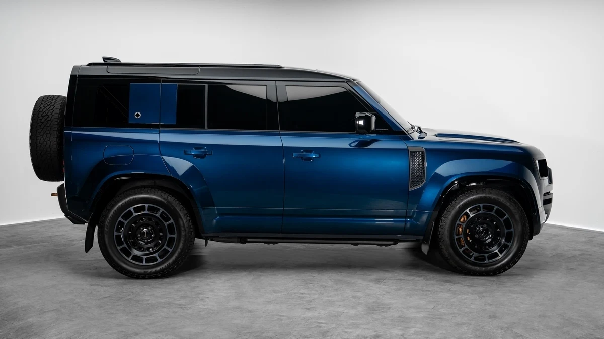 Land Rover Defender OCTA P635, 2/10