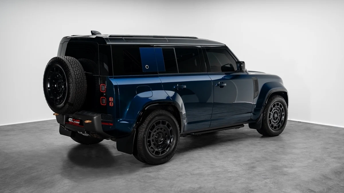 Land Rover Defender OCTA P635, 3/10