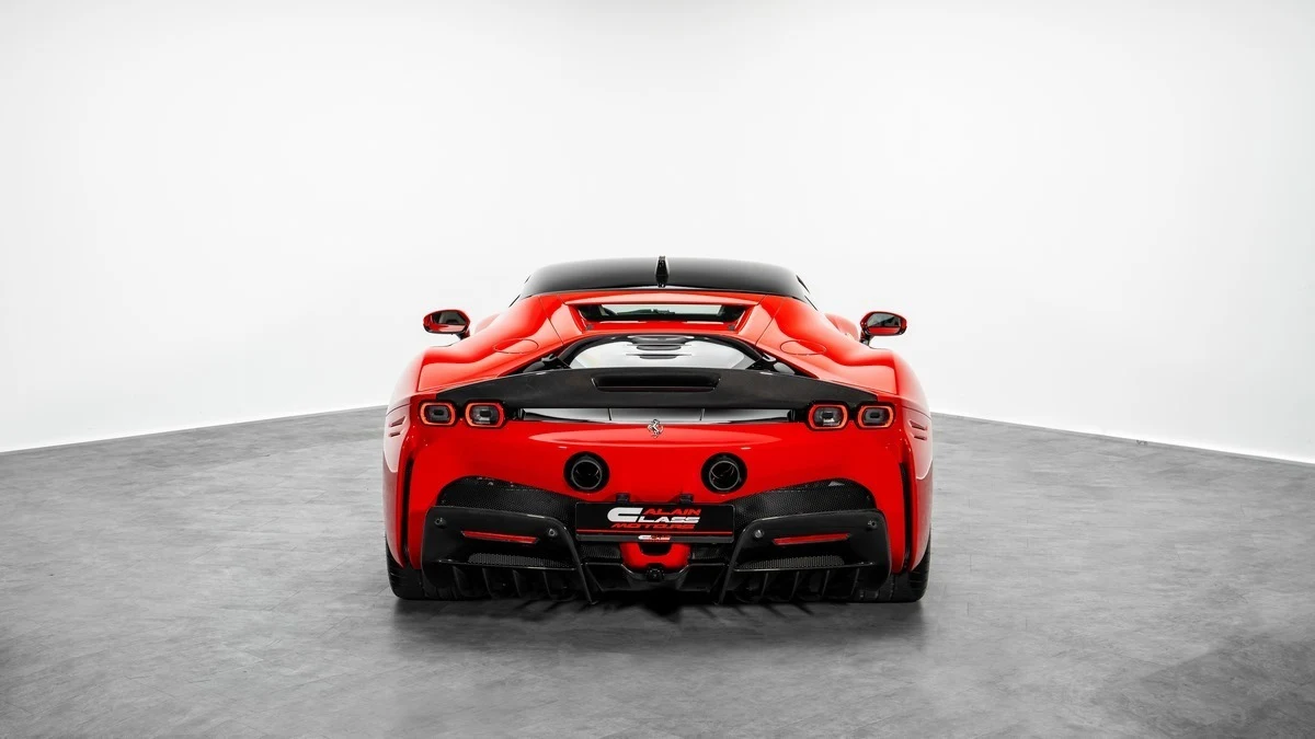 Ferrari SF90 Stradale Assetto Fiorano, 4/10