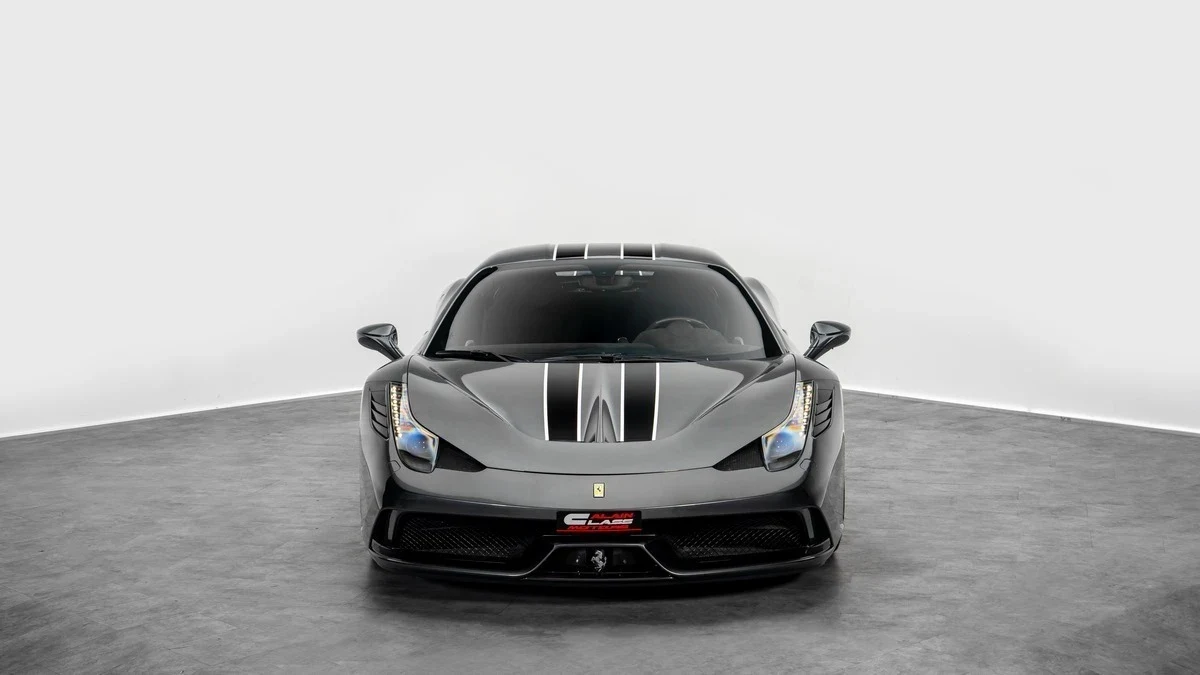 Seller photograph: Ferrari 458 Speciale Grigio Silverstone / Liverea Nero Stellato