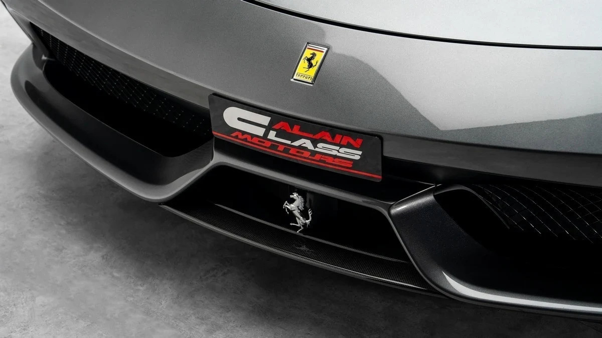 Ferrari 458 Speciale, 8/10