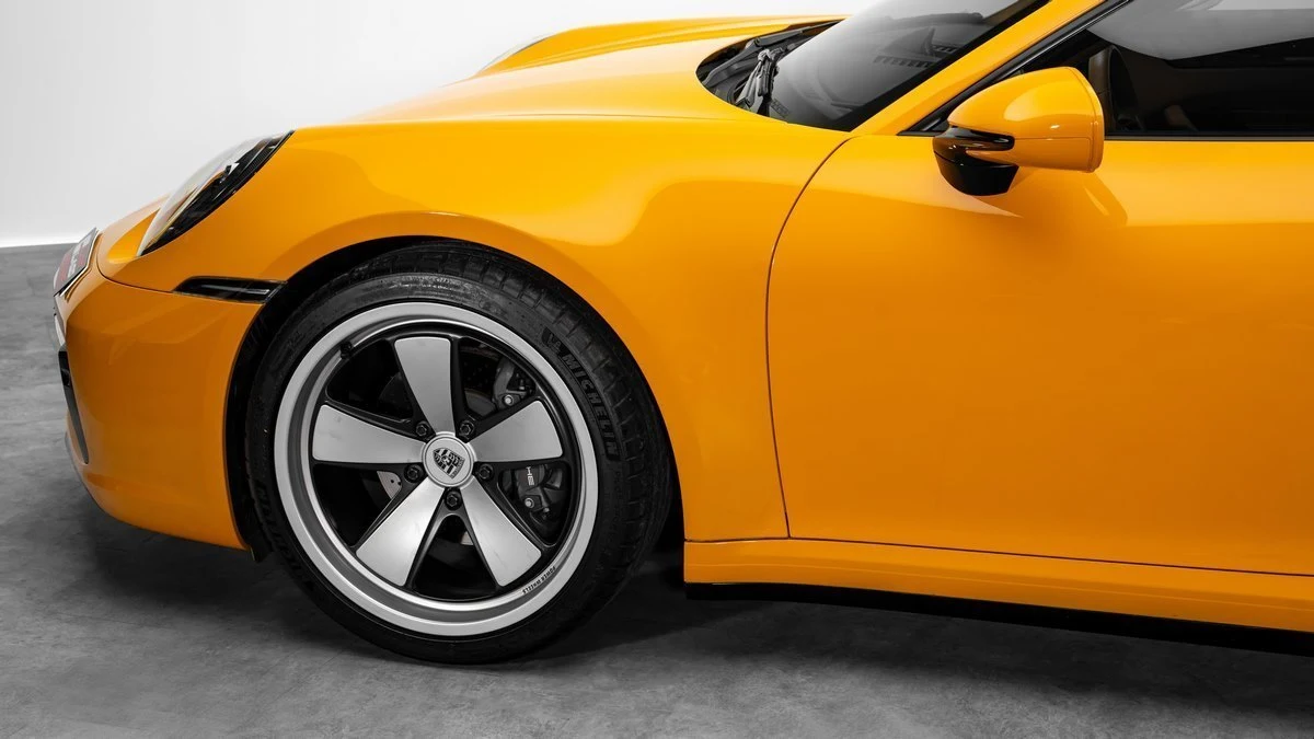 Porsche 911 Carrera T (992), 8/10