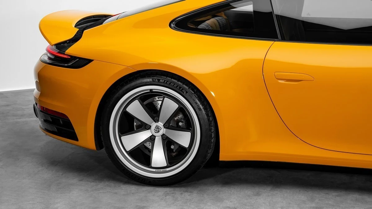 Porsche 911 Carrera T (992), 10/10