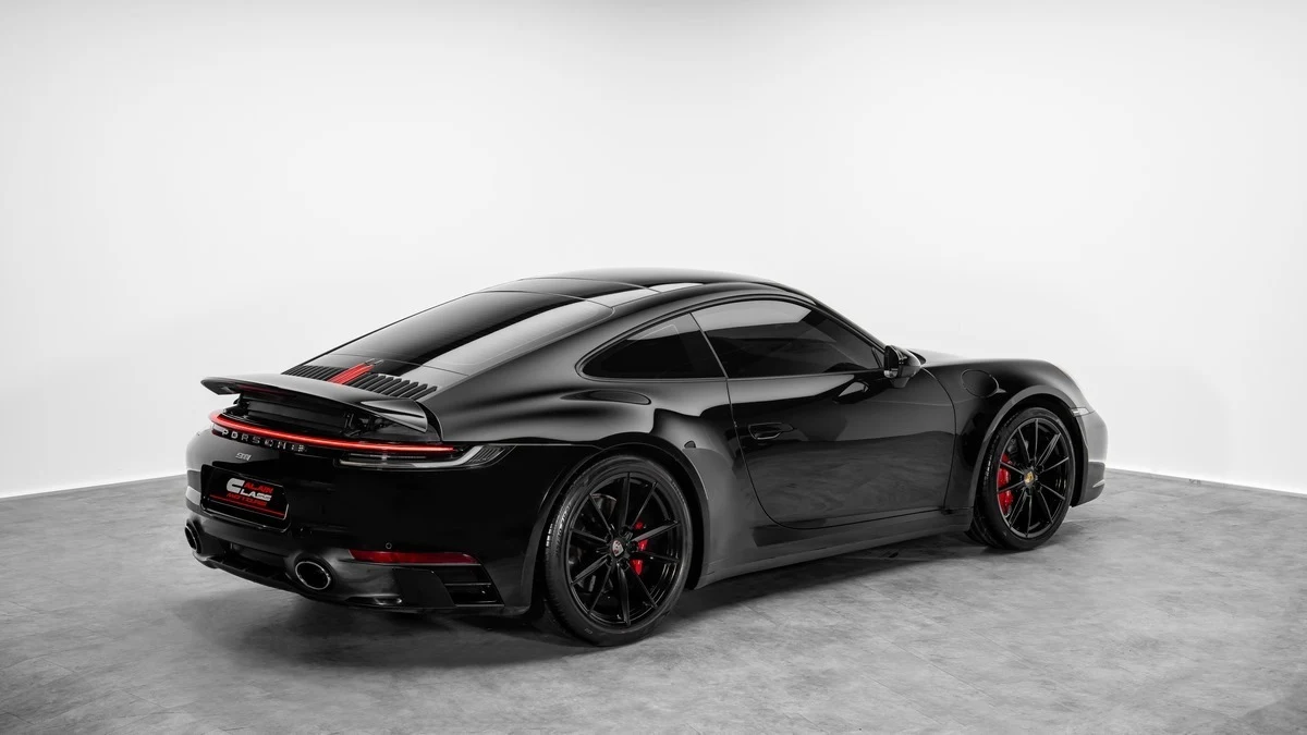 Porsche 911 Carrera S (992), 3/10