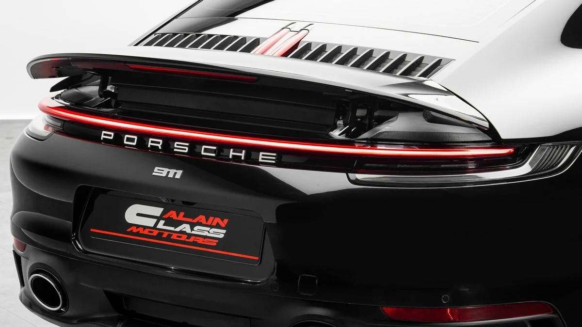 Porsche 911 Carrera S (992), 9/10