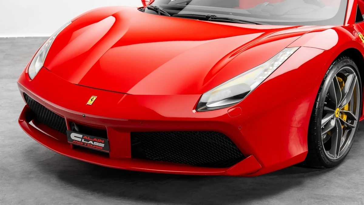 Ferrari 488 Spider, 8/10