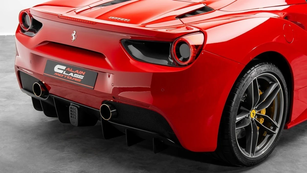 Ferrari 488 Spider, 10/10