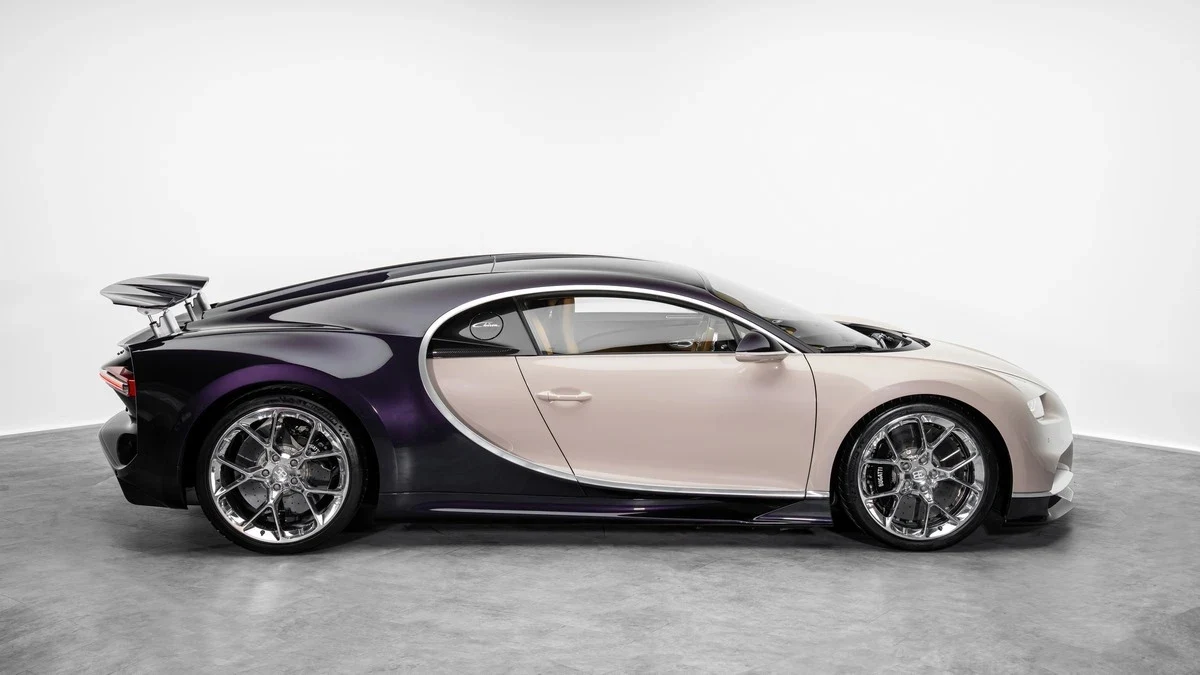 Bugatti Chiron, 2/10
