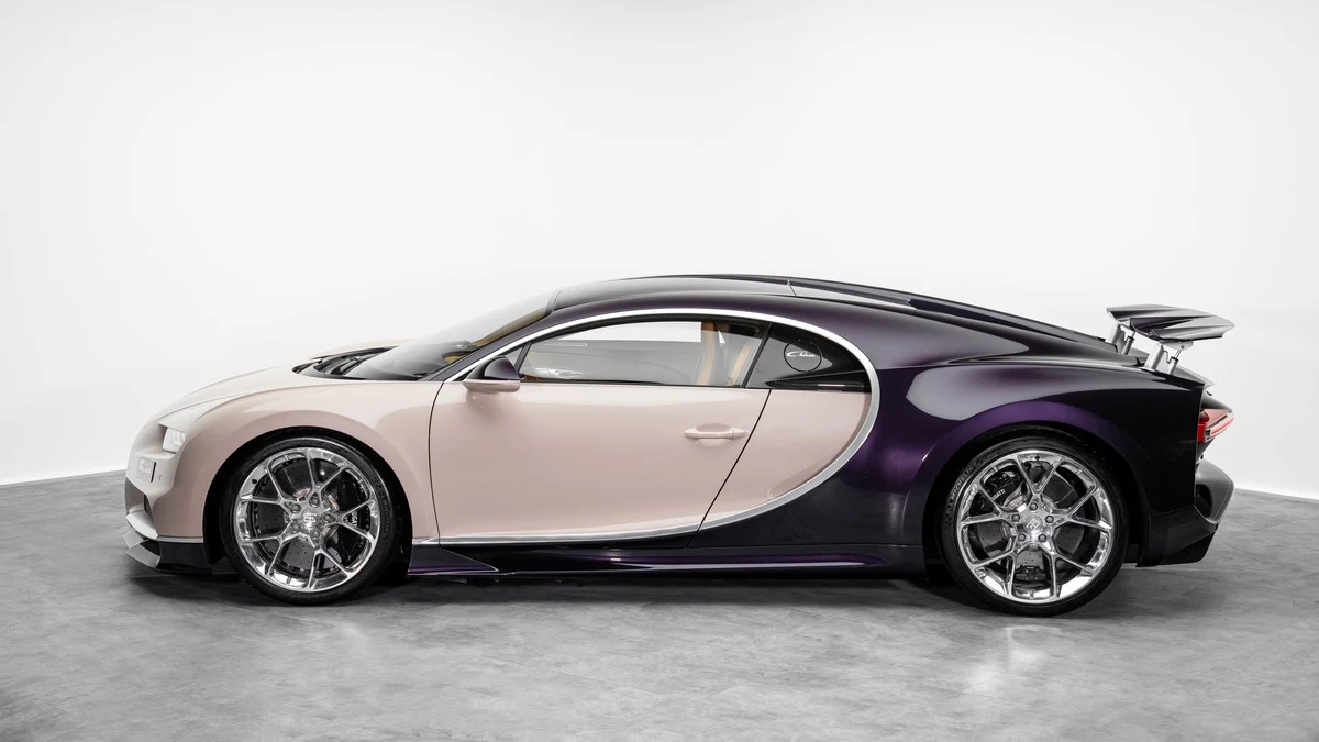 Bugatti Chiron, 5/10