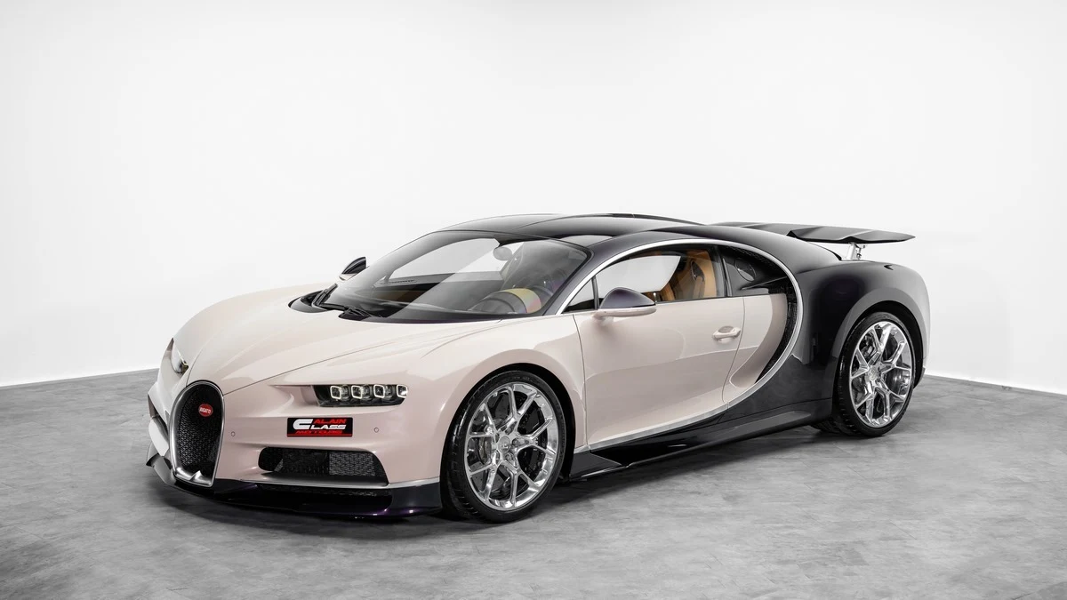 Bugatti Chiron, 6/10