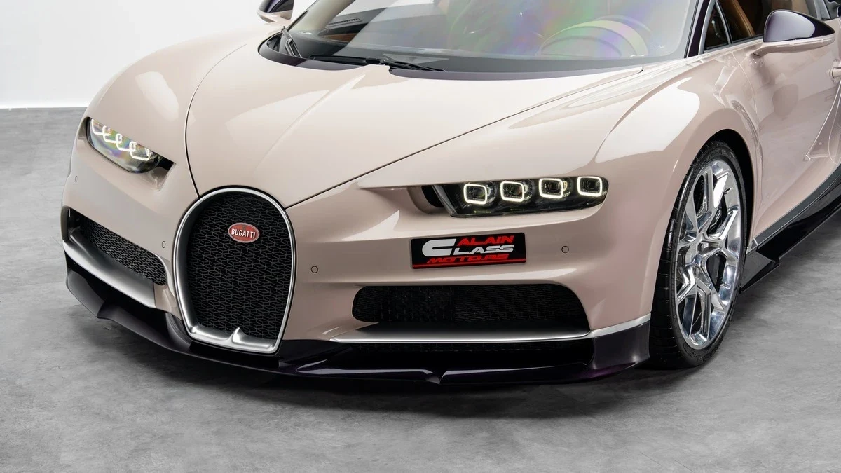 Bugatti Chiron, 7/10