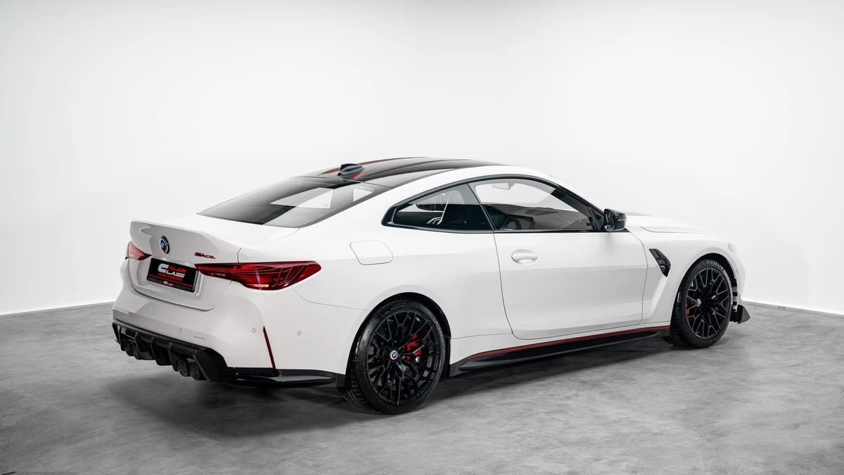 BMW M4 CSL, 3/10