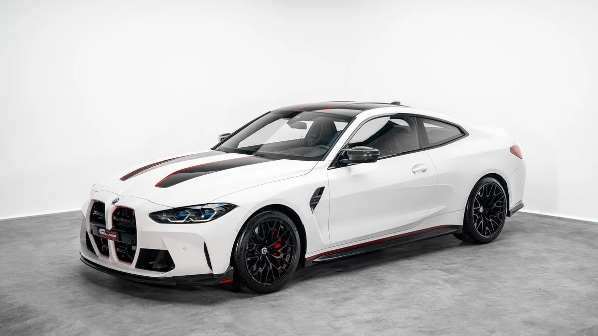 BMW M4 CSL, 6/10