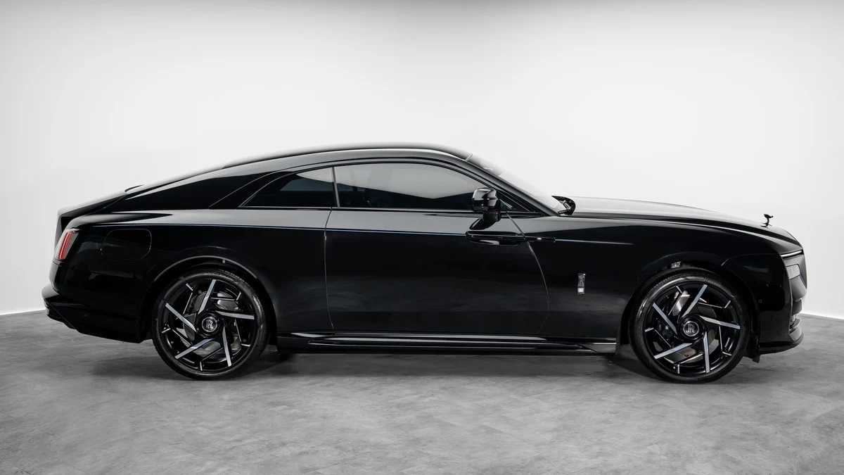 Rolls-Royce Spectre Black Badge, 2/10