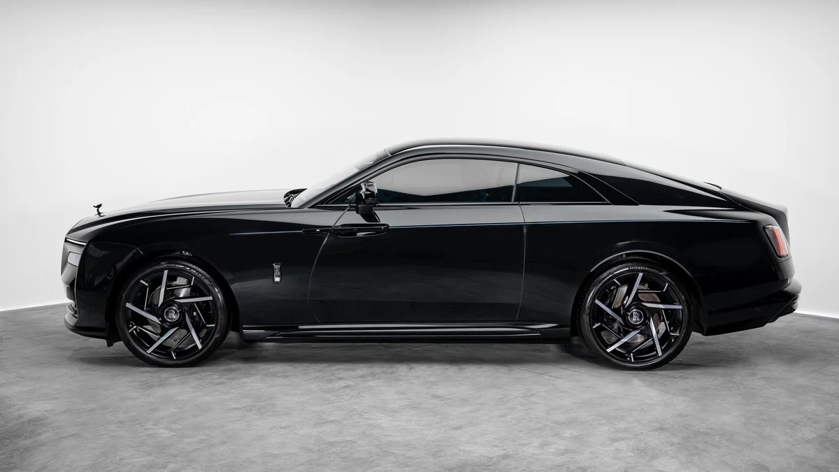 Rolls-Royce Spectre Black Badge, 5/10