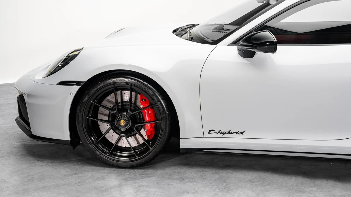 Porsche 911 Carrera GTS (992.2), 8/10