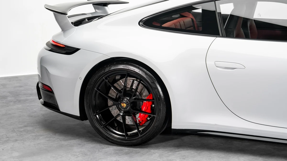 Porsche 911 Carrera GTS (992.2), 10/10