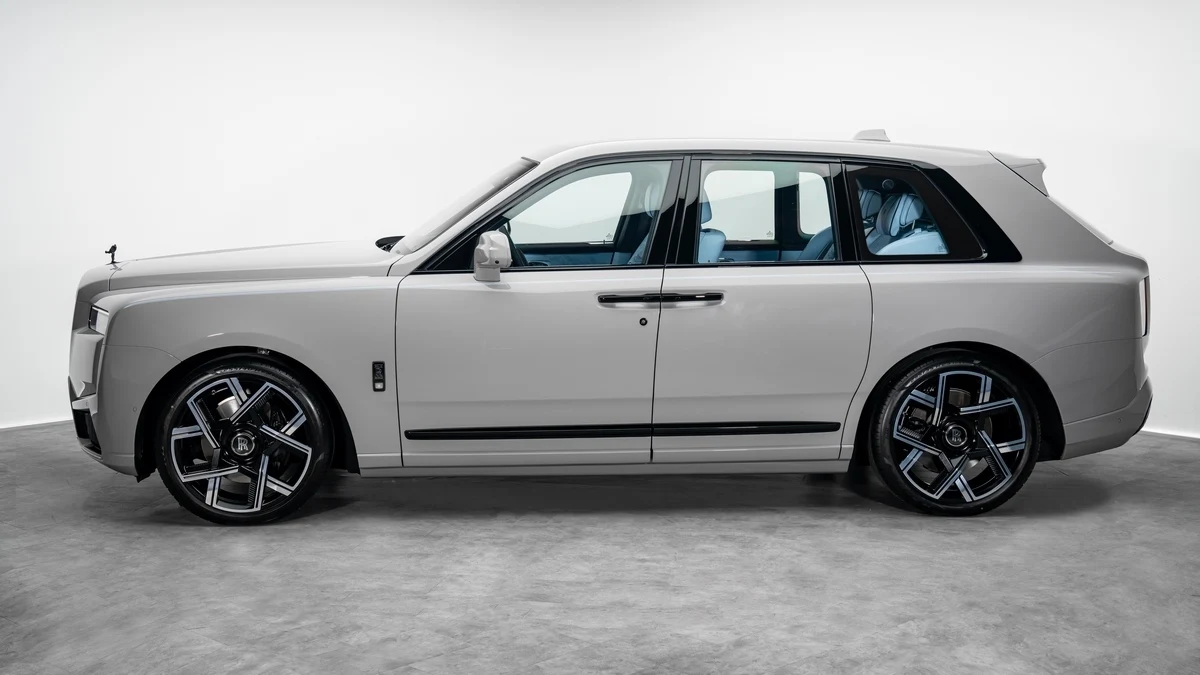 Rolls-Royce Cullinan Black Badge, 5/10