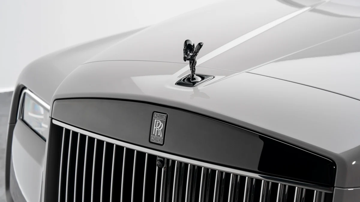 Rolls-Royce Cullinan Black Badge, 8/10