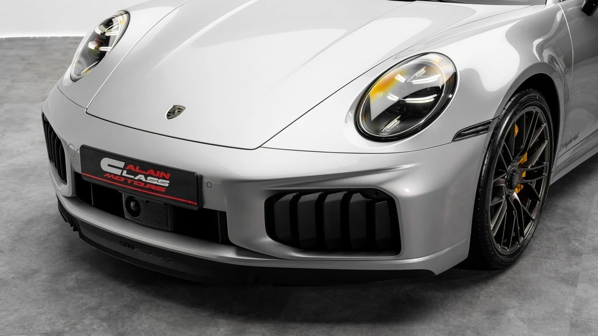 Porsche 911 Turbo S (992.2), 7/10