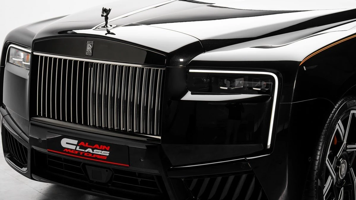 Rolls-Royce Cullinan Black Badge, 7/10