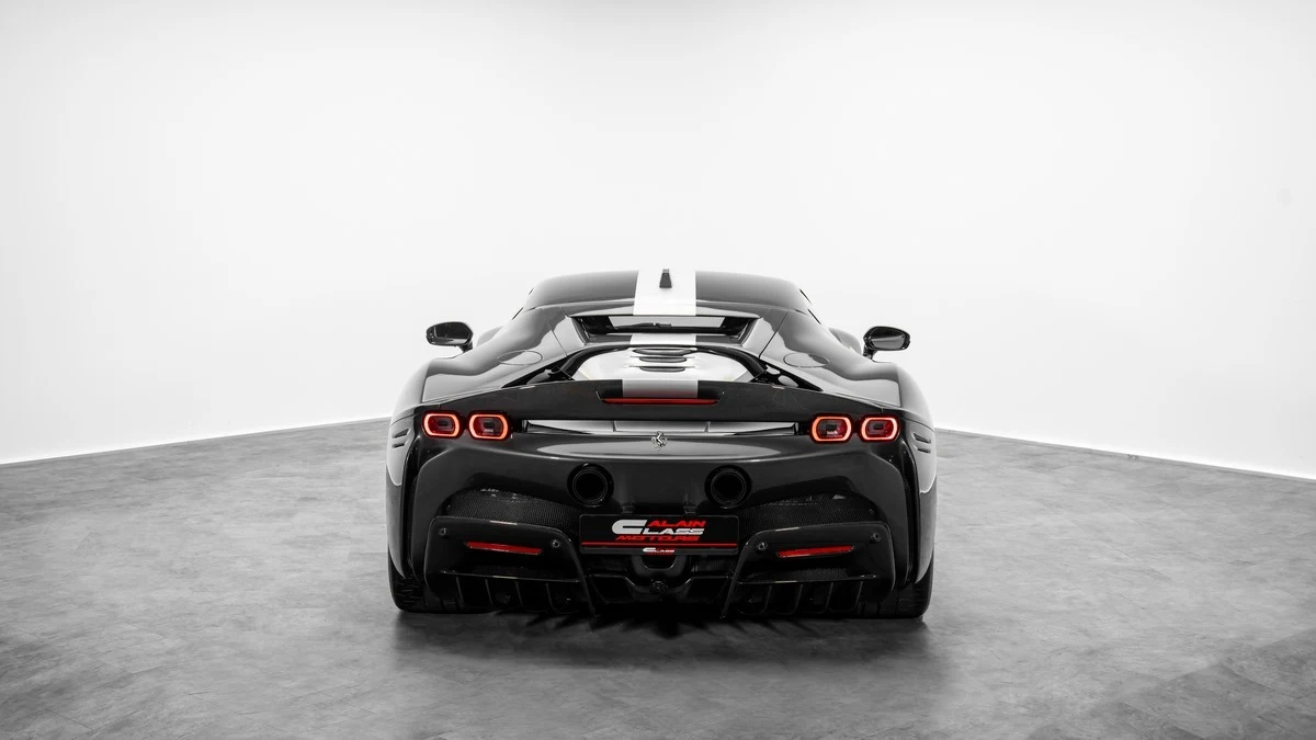 Ferrari SF90 Stradale Assetto Fiorano, 4/10