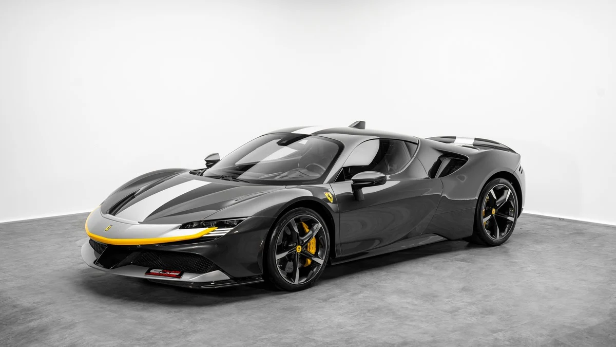 Ferrari SF90 Stradale Assetto Fiorano, 6/10