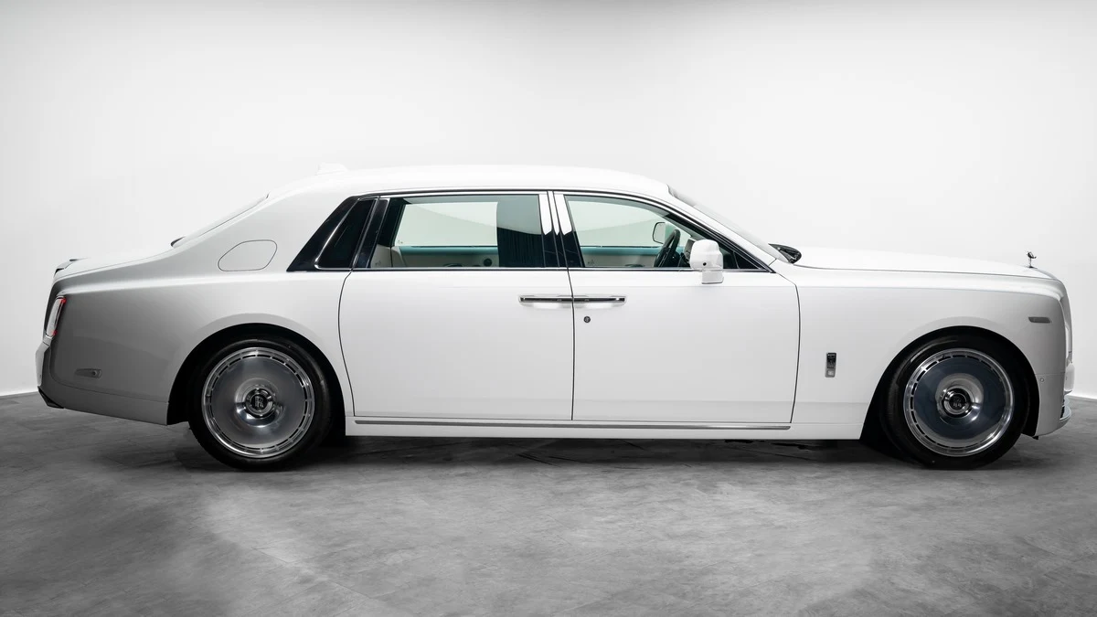 Rolls-Royce Phantom EWB, 2/10