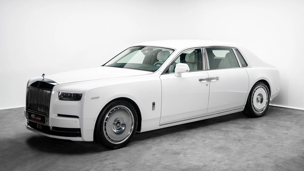 Rolls-Royce Phantom EWB, 6/10