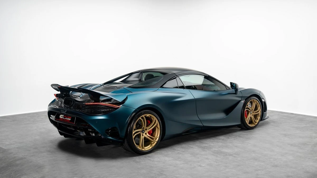 McLaren 750S Spider, 3/10