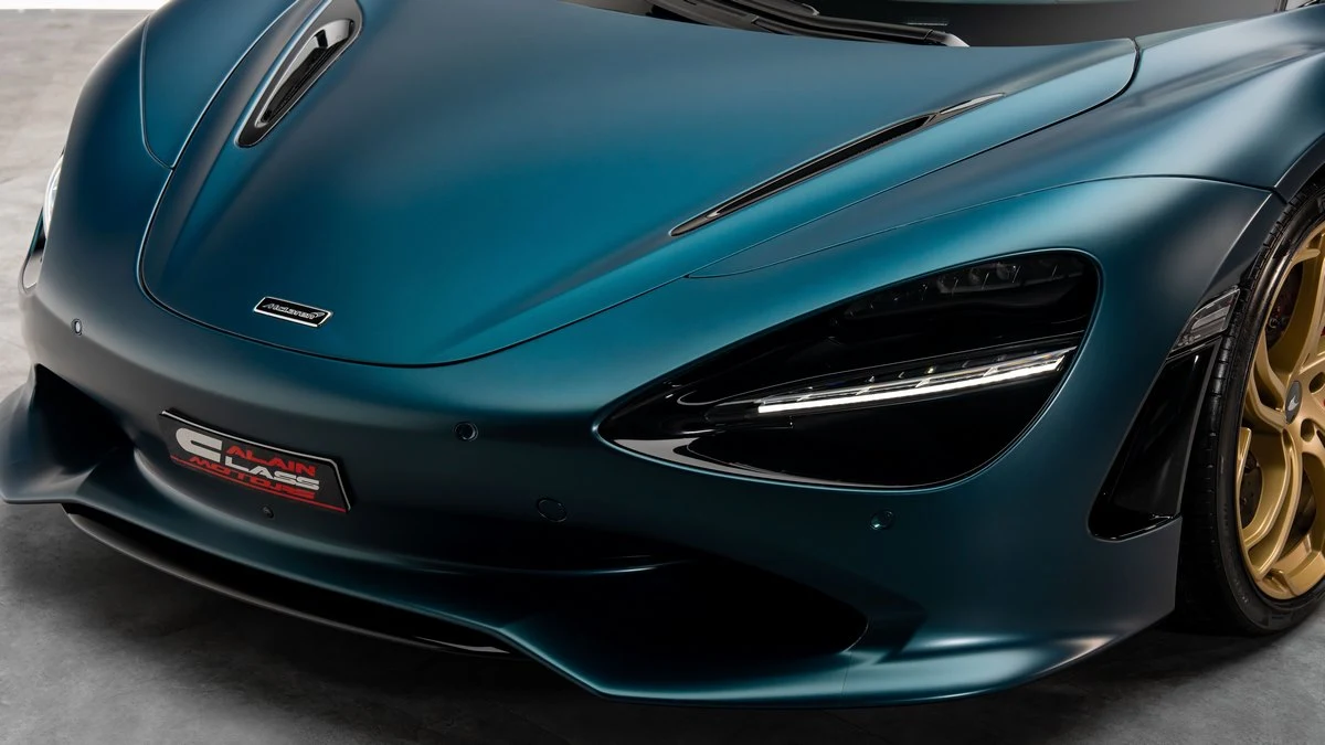 McLaren 750S Spider, 8/10