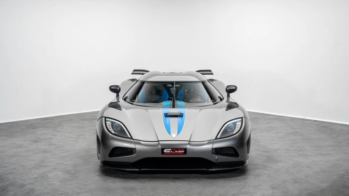Seller photograph: Koenigsegg Agera Gray / Blue