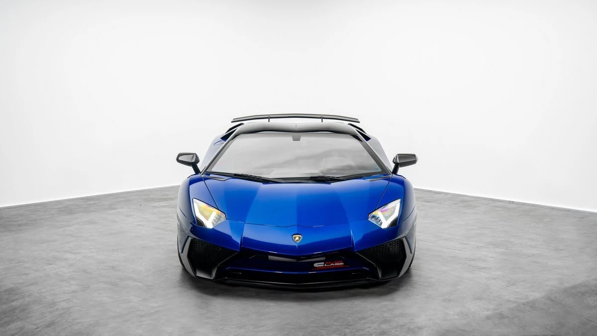 Seller photograph: Lamborghini Aventador LP750-4 SV Roadster Blu Sideris