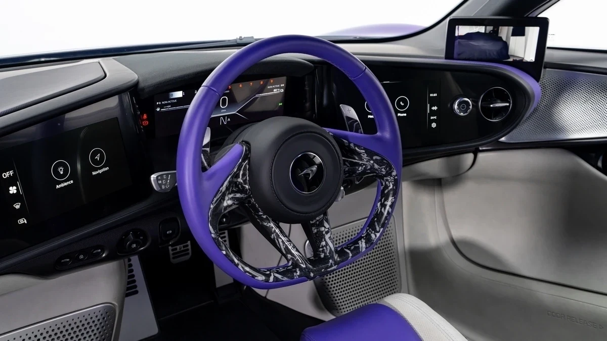 McLaren Speedtail, 7/10