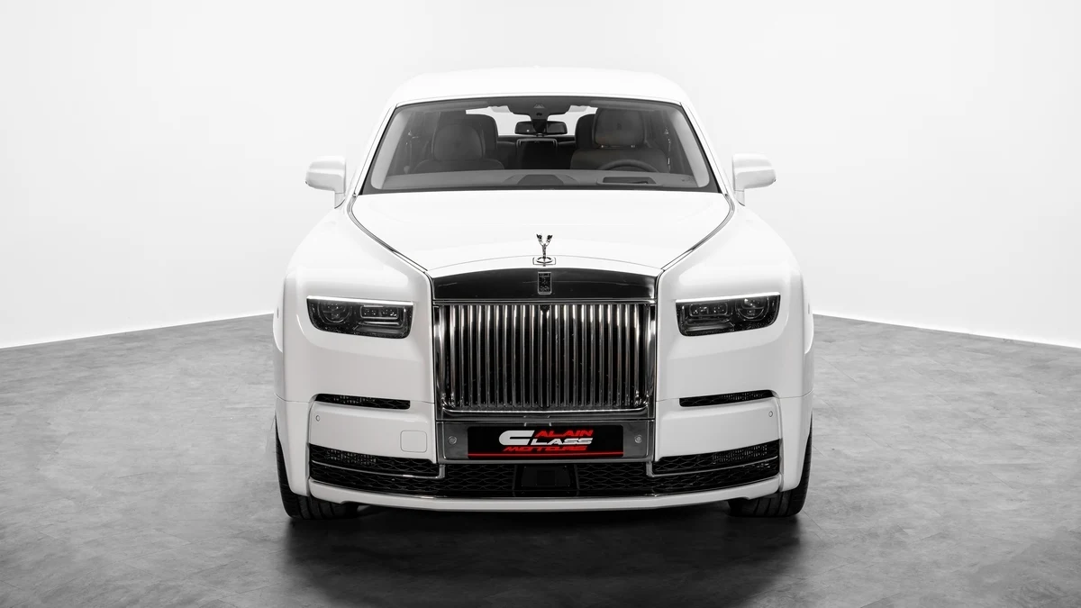 Seller photograph: Rolls-Royce Phantom EWB English White