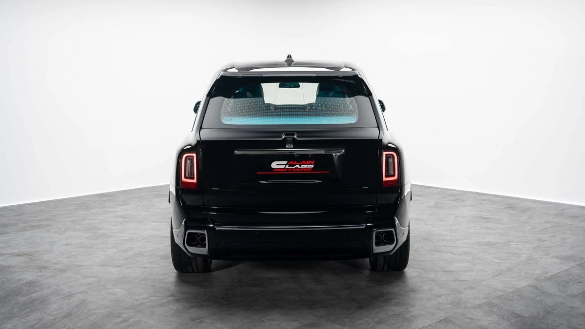 Rolls-Royce Cullinan, 3/10