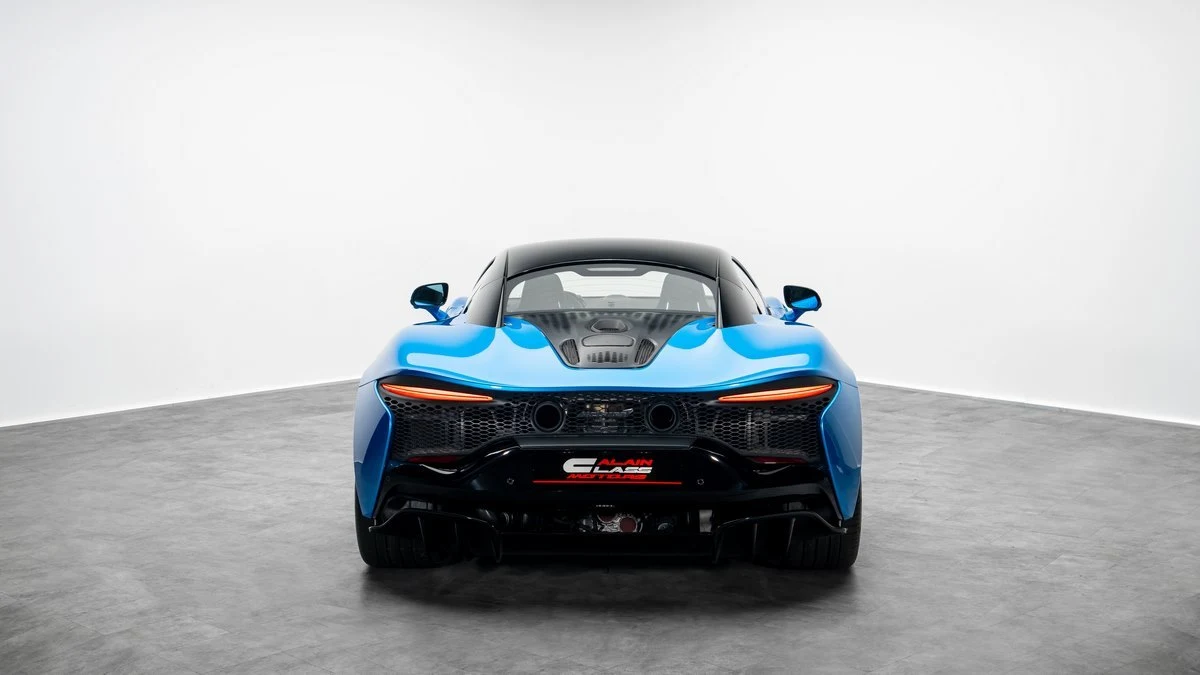 McLaren Artura, 4/10