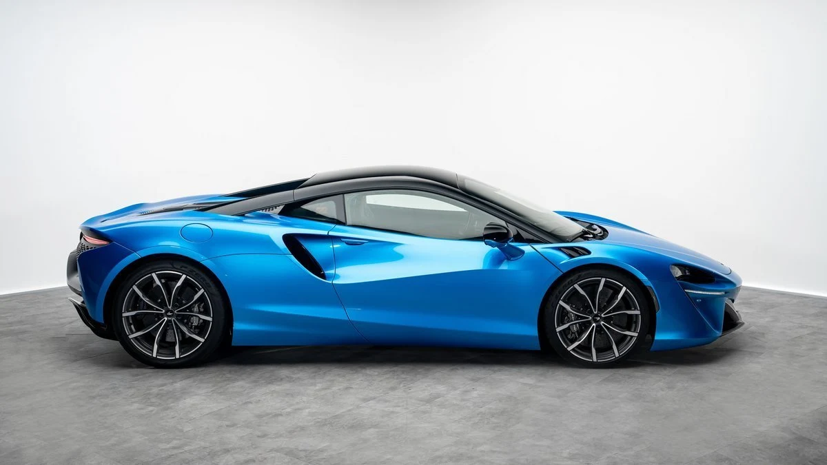 McLaren Artura, 6/10