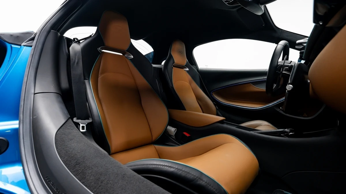 McLaren Artura, 9/10