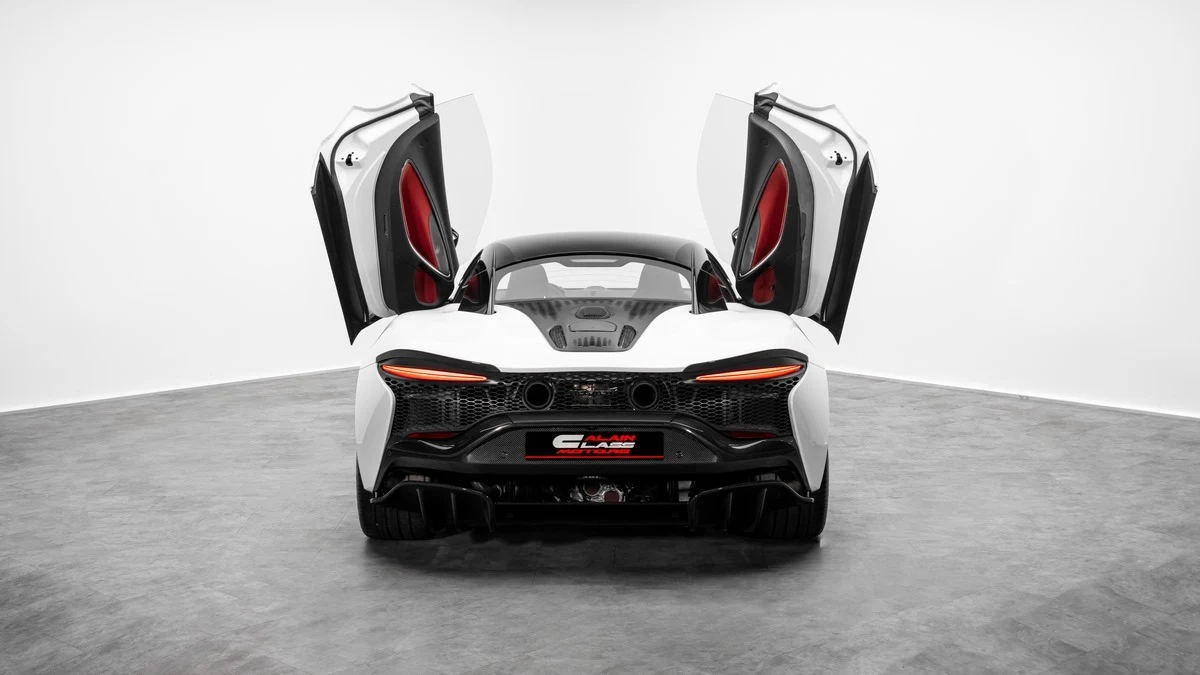 McLaren Artura, 4/10