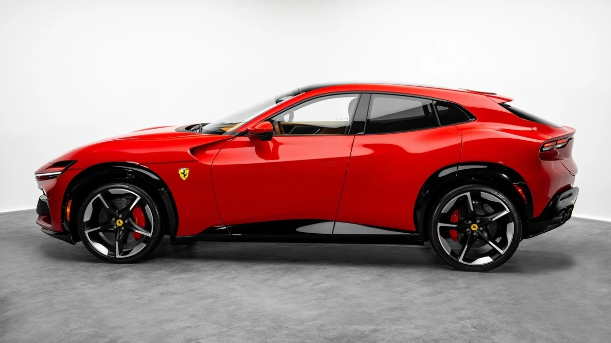 Ferrari Purosangue, 5/10